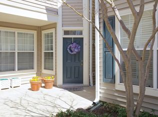 11400 Windleaf Ct UNIT O, Reston, VA 20194