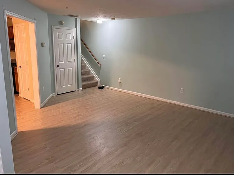 30 Amberstone Ct #30H — Photo 5