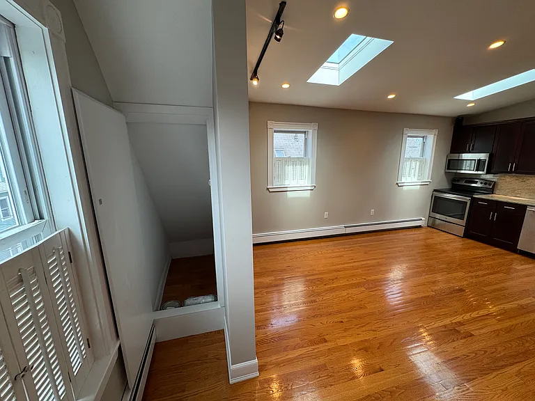 24 Ellington Rd #4 — Photo 7