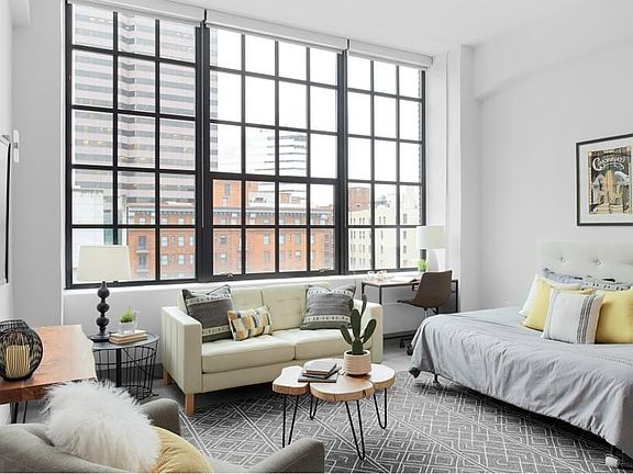 4th image of 126 E 6th St #305