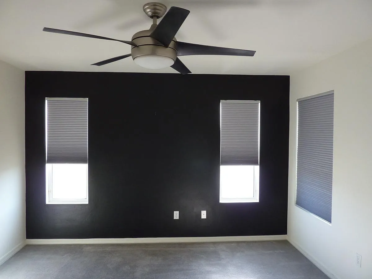 1083 S Pantano Overlook Drive — Photo 2