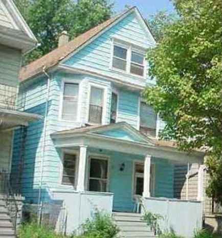 1st image of 102 Greenwood Pl