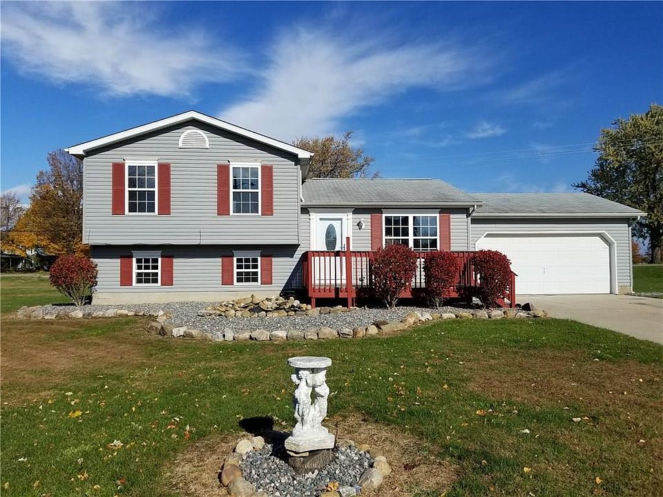 1st image of 2635 Acorn Dr