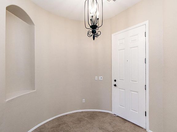 3rd image of 43932 W Palo Abeto Dr