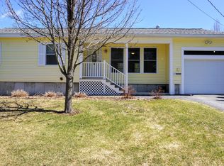 22 Intervale Rd, Kennebunk, ME 04043
