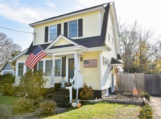 12 Clara Ave, Warwick, RI 02889