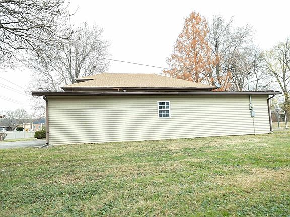 4th image of 1012 S Granger St