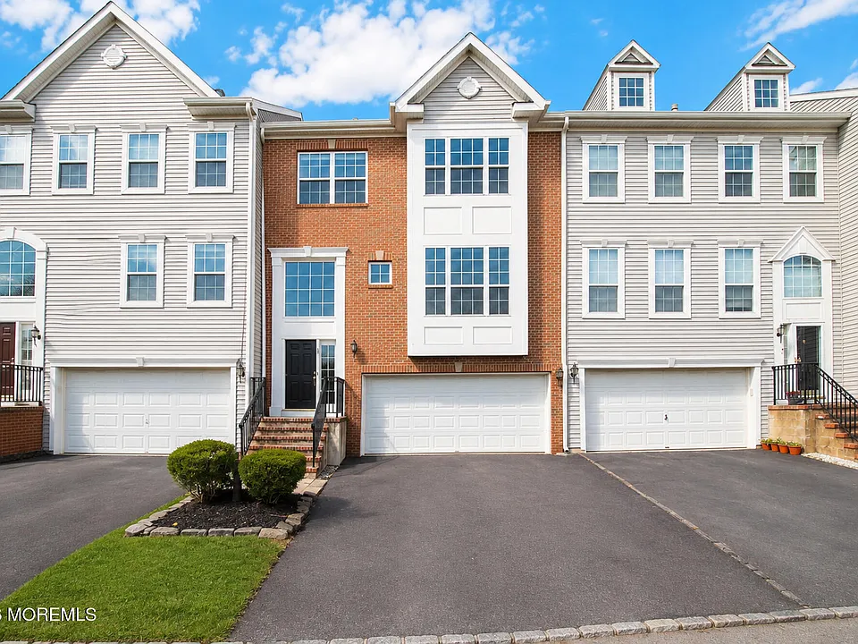 350 Bernard Dr #350
