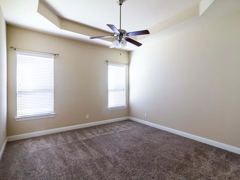 15613 Renshaw Way — Photo 13