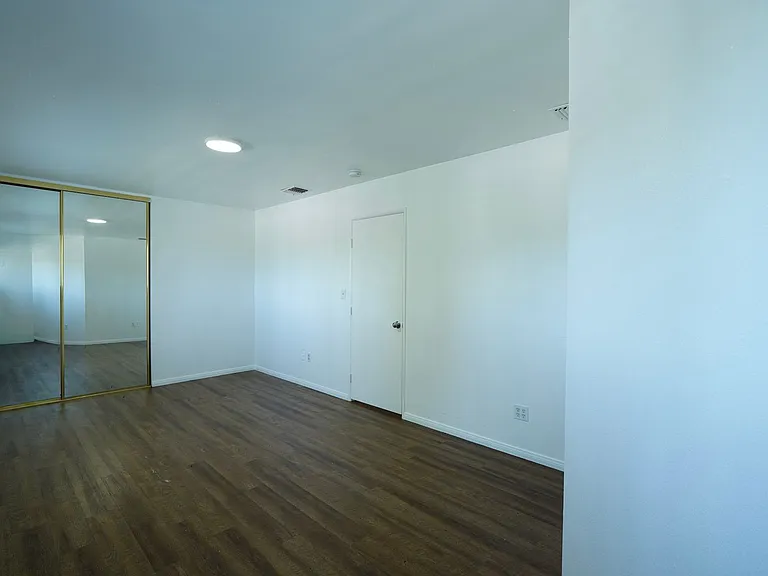 220 Lilac Ct — Photo 20