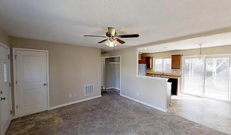 2505 Gina Dr — Photo 5