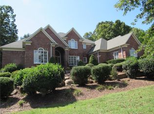 5810 Beckenham Way, Oak Ridge, NC 27310