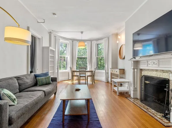 377 Commonwealth Ave APT 31, Boston, MA 02115