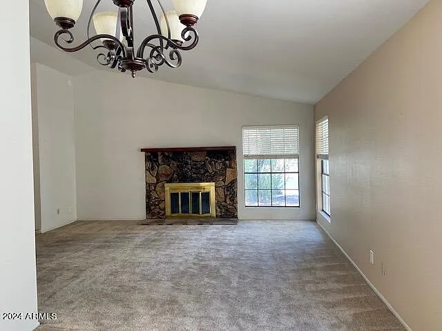 1543 N La Rosa Dr — Photo 6