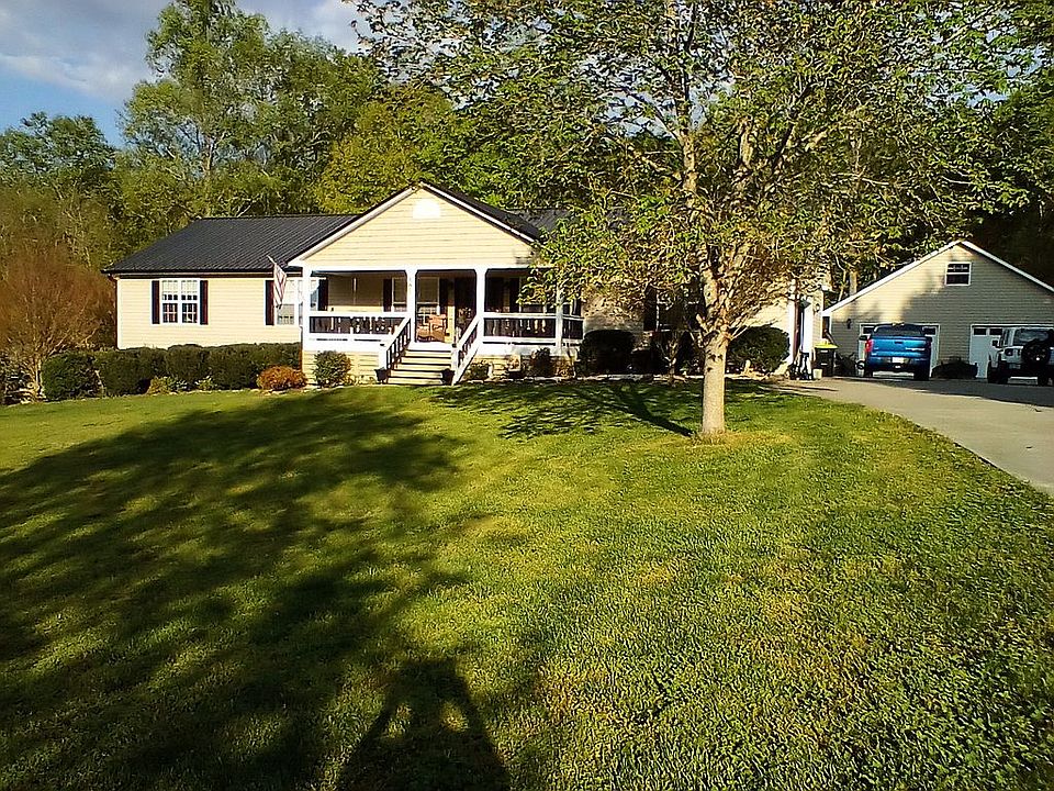 2nd image of 167 Creekwood Ct