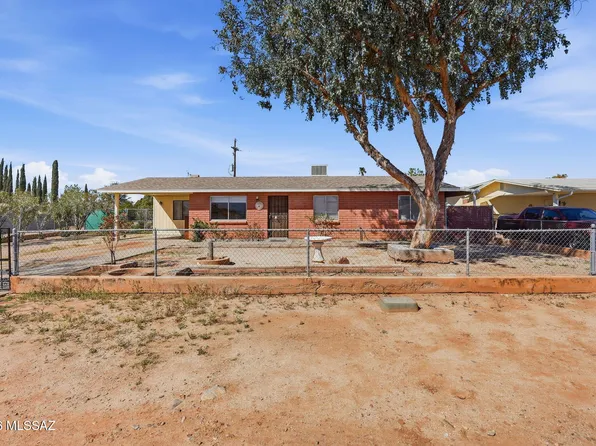 15901 N Starboard Dr, Tucson, AZ 85739