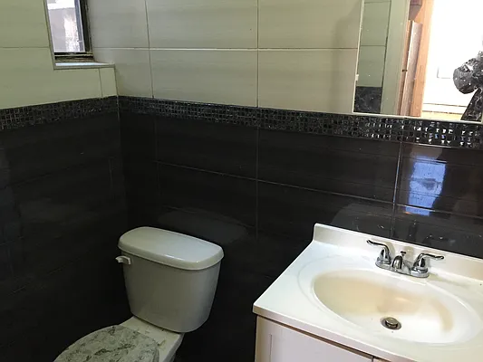 Rented by Zuz Realty | media 13