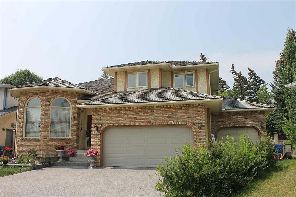 123 S Douglas Woods Pl SE