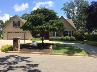 114 Blue Ridge Dr, Greer, SC 29651