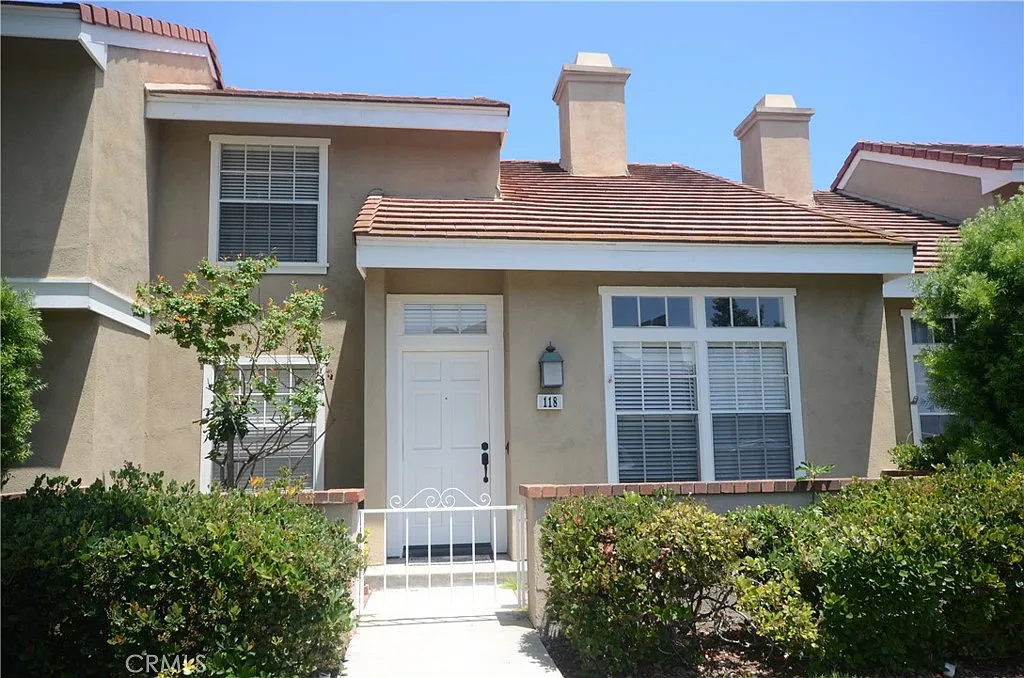 2 bed, 2.5 bath, 1447 sqft, $4,150 — Photo 2