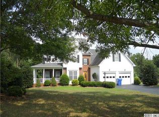 646 Powder Horn Ln, Indian Trail, NC 28079