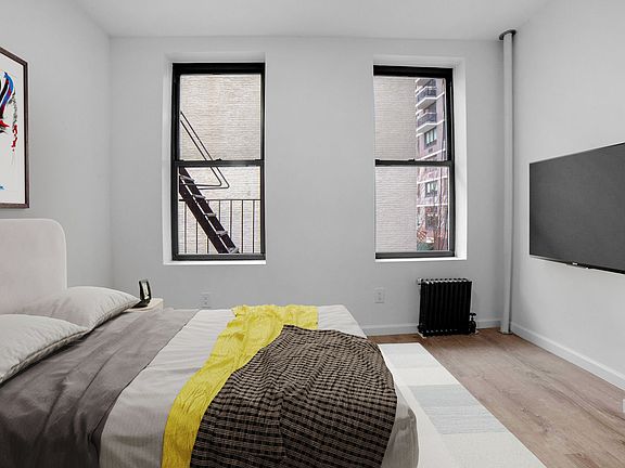 5th image of 1364 York Ave APT 11