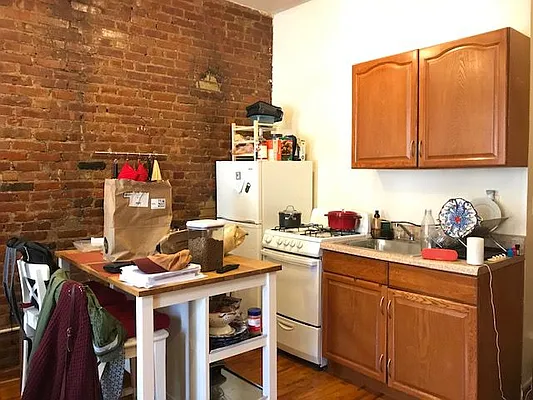 Rented by Simply Brooklyn Realty Inc | media 8