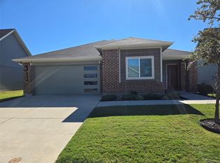 713 Griffith Park Trl, Alvarado, TX 76009