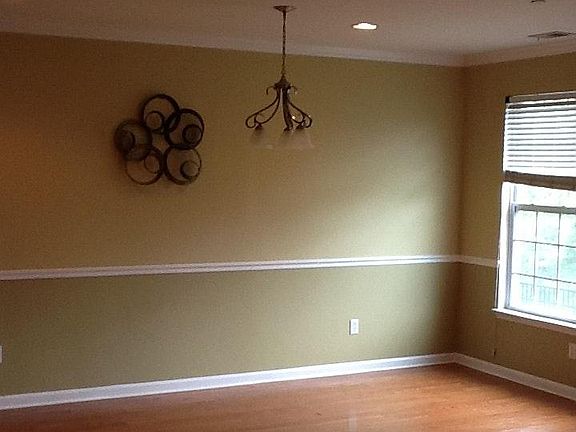 sandelier for dining area