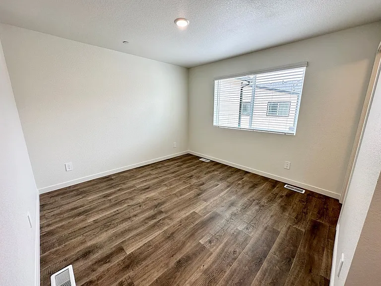 3913 Stove St — Photo 13