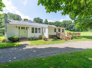 366 Old Stage Rd, Saugerties, NY 12477
