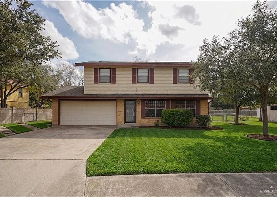 204 E Gomez Dr