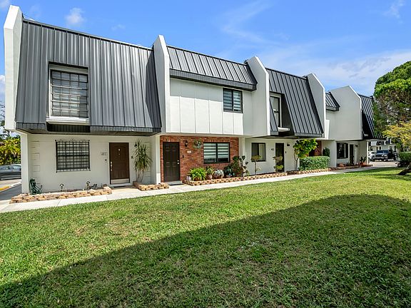 3rd image of 5555 Ludlam Rd #404