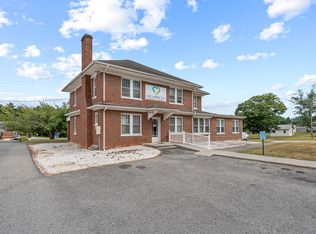 815 E Main St, Floyd, VA 24091