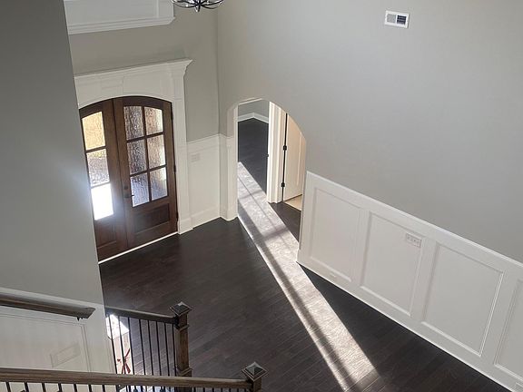 5th image of 810 Leander Dr