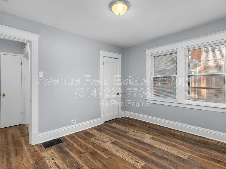 8009 Monroe Ave — Photo 23