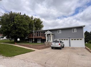 408 4th Ave, Vail, IA 51465