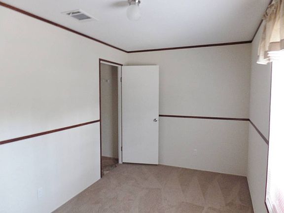 5th image of 359 Bayhead Dr