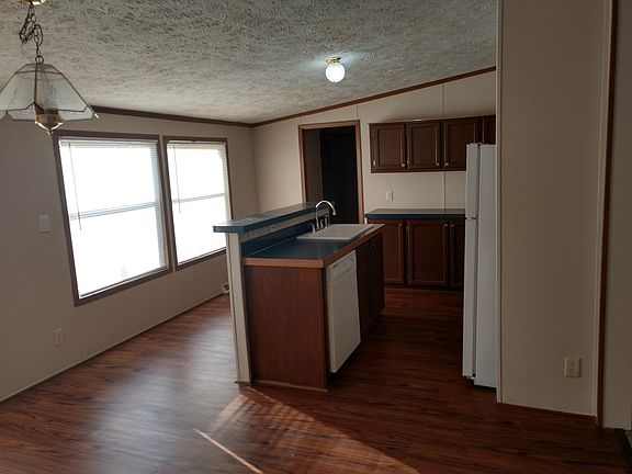 3rd image of 1444 Nardeer St