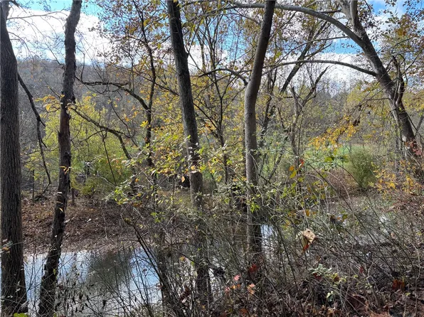 116 New Hill Rd, Grindstone, PA 15442