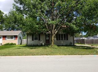 625 E Mission Rd, Green Bay, WI 54301