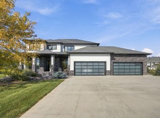 1060 49th Ter W, West Fargo, ND 58078
