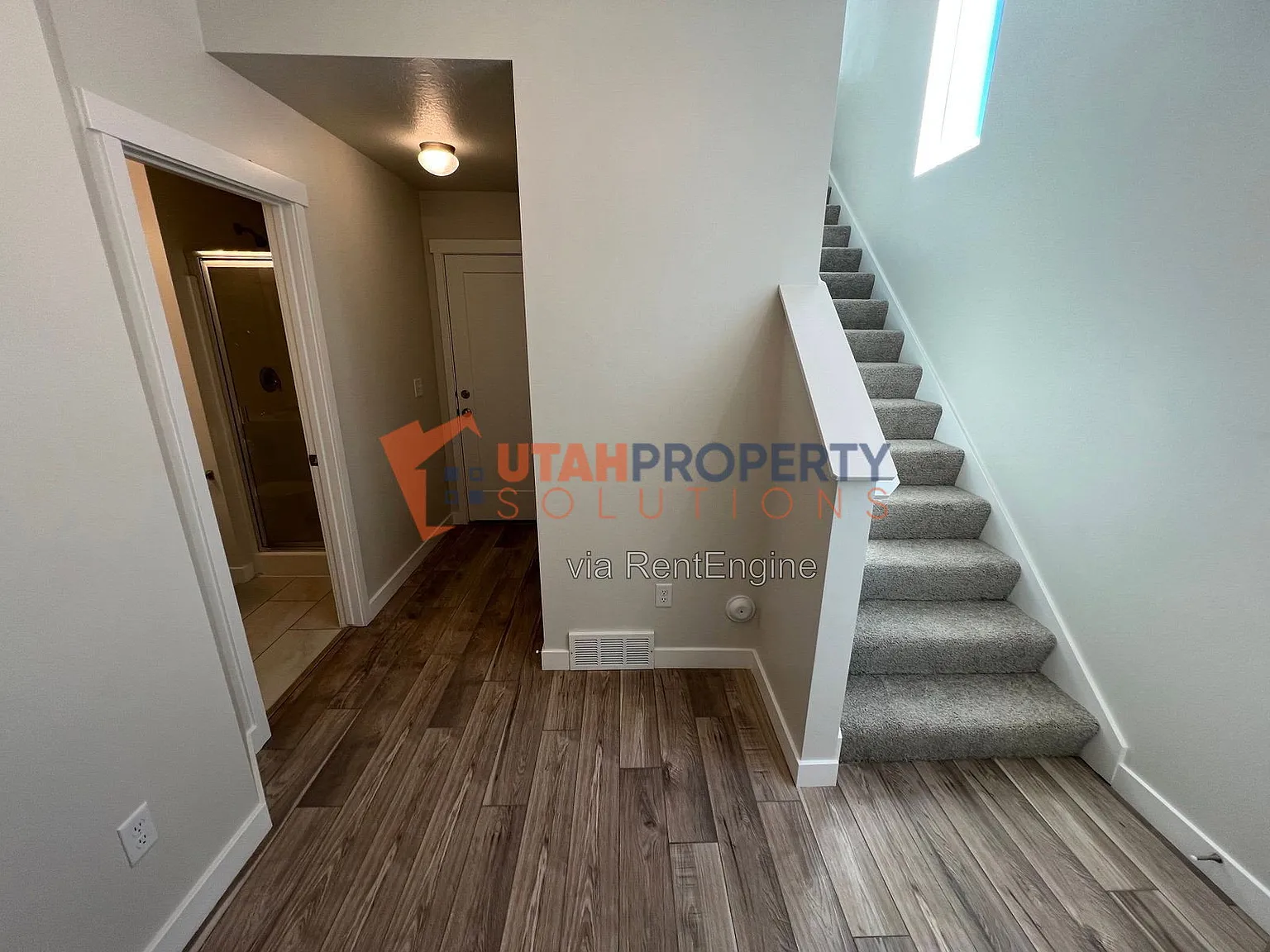 4 bed, 2.5 bath, 2050 sqft, $2,250 — Photo 3