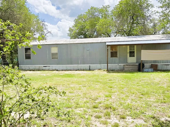 22738 Lazy Stream, Elmendorf, TX 78112
