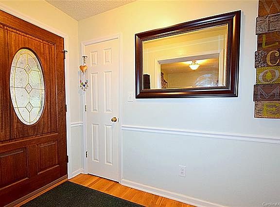 2nd image of 3950 Stoney Creek Dr