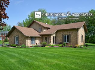 1206 Aberdeen Rd, Inverness, IL 60067