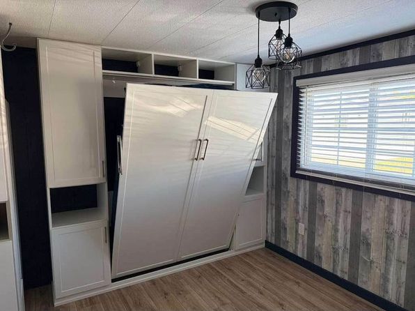 9001 S Cicero Ave TRAILER 320