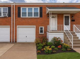 7352 Meadowlark Pl, Philadelphia, PA 19153