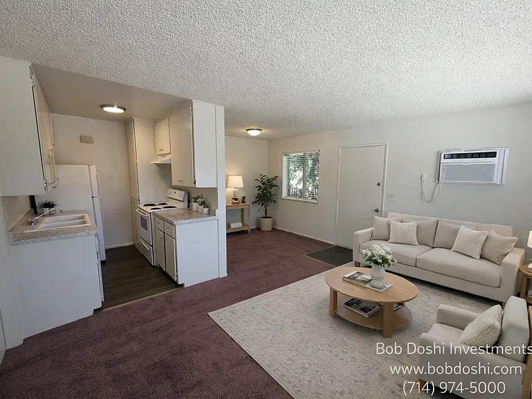 218 W Olive Ave #2 — Photo 5