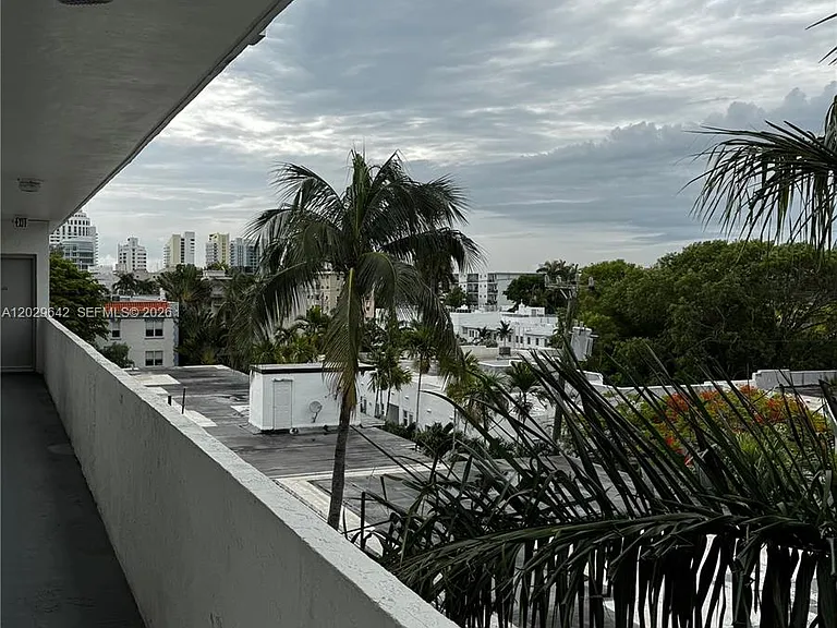 1617 Jefferson Ave #Penthouse 3 — Photo 3